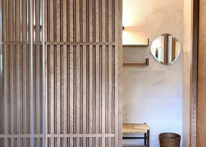 The Iconic Отель типа 