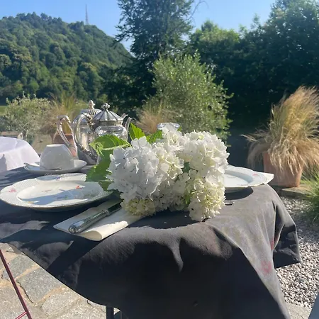 The Iconic Bed & Breakfast 4*