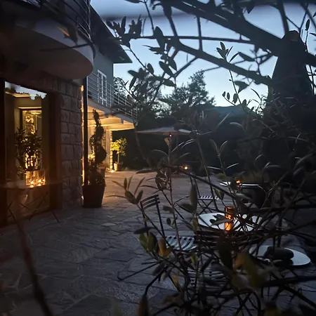 Bed and Breakfast The Iconic Μπελάτζιο