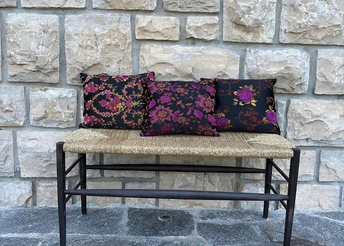 Bed and Breakfast The Iconic 4*