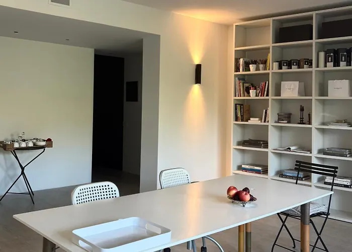 The Iconic Μπελάτζιο