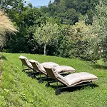 The Iconic Bed & Breakfast 4*