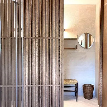 The Iconic Bed & Breakfast