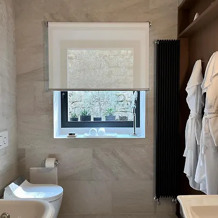 Bed & Breakfast The Iconic